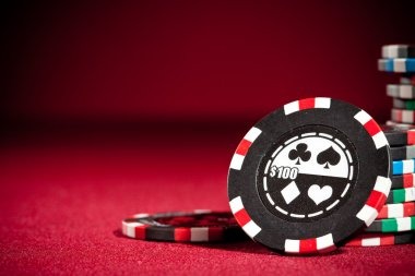 Betting options and pot display during play Betting interface during Koprok round
